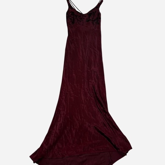 Vintage 90s burgundy satin dress with floral details by Be Smart